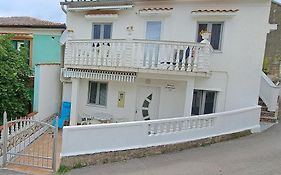 Apartmani Ana-Lora